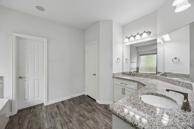 11901 Smithton Avenue, Mckinney, TX 75071