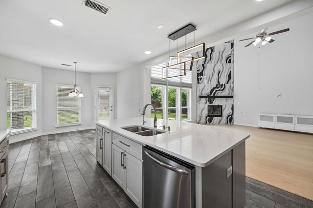 11901 Smithton Avenue, Mckinney, TX 75071
