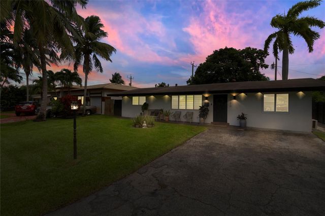 7700 NW 15th Street, Pembroke Pines, FL 33024