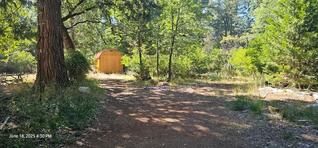 11782 Blackberry Pl, Nevada City, CA 95959