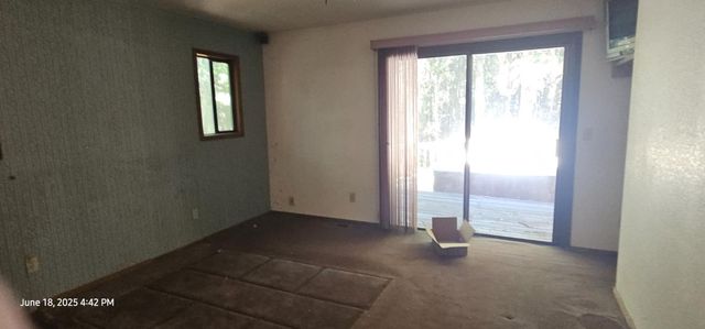 11782 Blackberry Pl, Nevada City, CA 95959