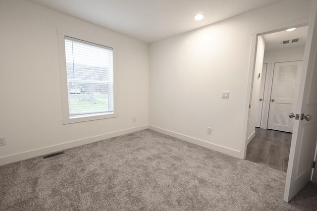 1 Corral Lane 37, Ashland, OR 97520