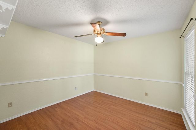 100 Downwood Drive, Burleson, TX 76028