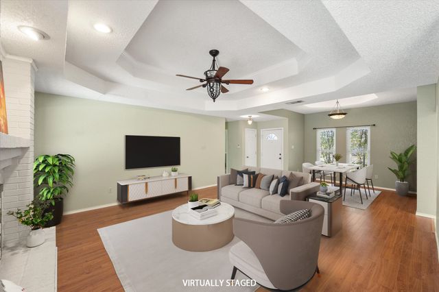 100 Downwood Drive, Burleson, TX 76028