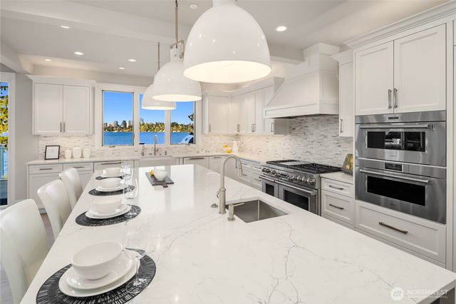7254 N Mercer Way, Mercer Island, WA 98040