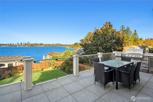 7254 N Mercer Way, Mercer Island, WA 98040