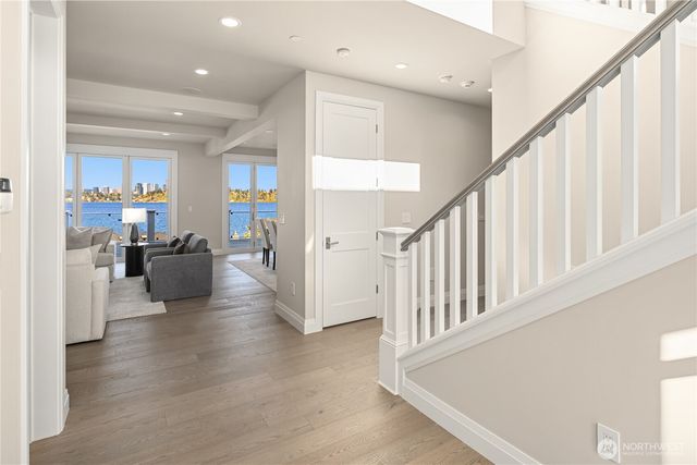7254 N Mercer Way, Mercer Island, WA 98040