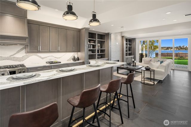 7254 N Mercer Way, Mercer Island, WA 98040