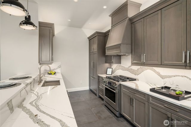 7254 N Mercer Way, Mercer Island, WA 98040