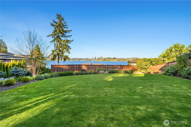 7254 N Mercer Way, Mercer Island, WA 98040