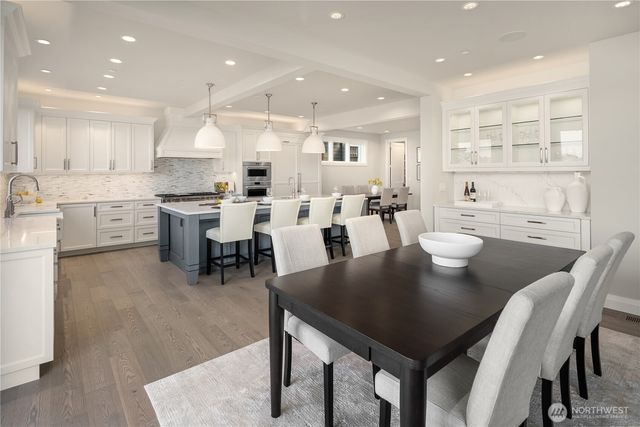 7254 N Mercer Way, Mercer Island, WA 98040