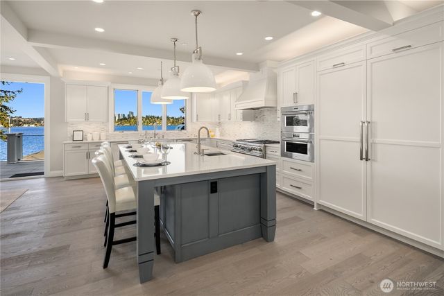 7254 N Mercer Way, Mercer Island, WA 98040