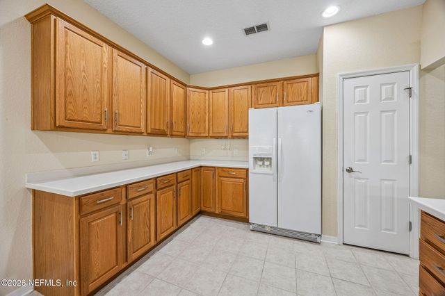 4369 EDGEWATER CROSSING Drive 11-2, Jacksonville, FL 32257