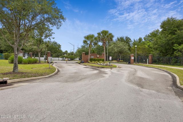 4369 EDGEWATER CROSSING Drive 11-2, Jacksonville, FL 32257