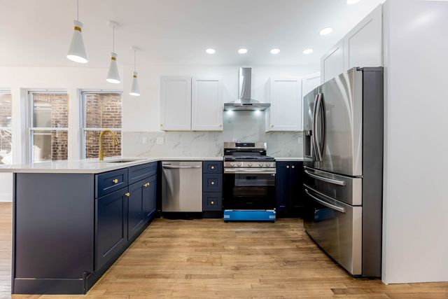 6742 S Carpenter Street, Chicago, IL 60621