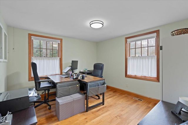 5 Mason Drive, Essex Junction, VT 05452
