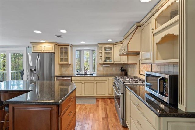 5 Mason Drive, Essex Junction, VT 05452