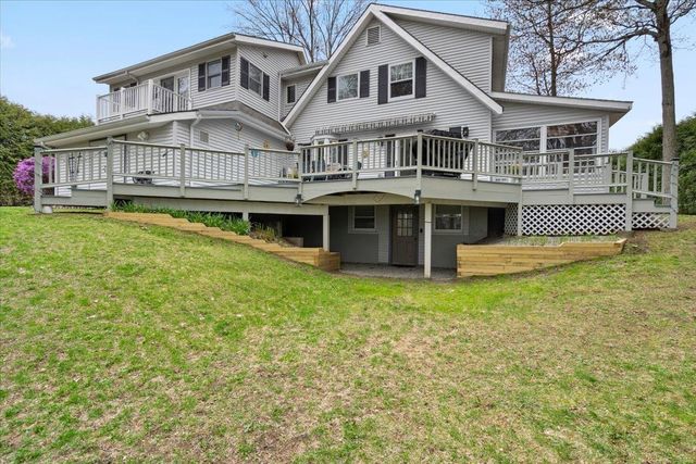 5 Mason Drive, Essex Junction, VT 05452