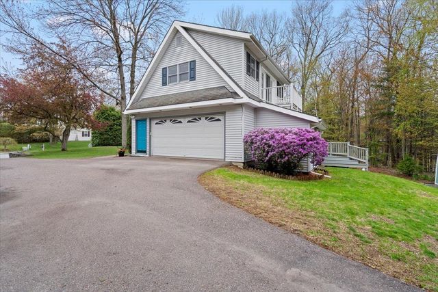 5 Mason Drive, Essex Junction, VT 05452