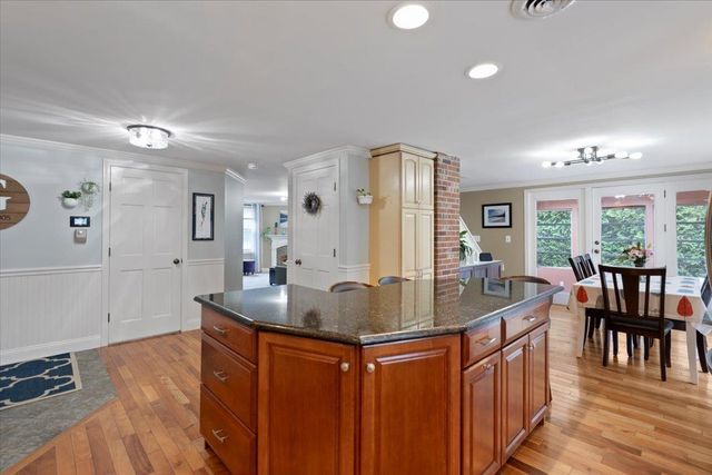 5 Mason Drive, Essex Junction, VT 05452