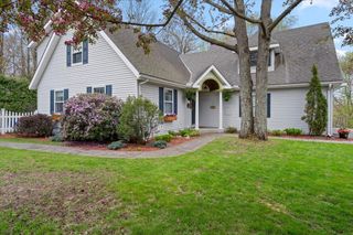 5 Mason Drive, Essex Junction, VT 05452