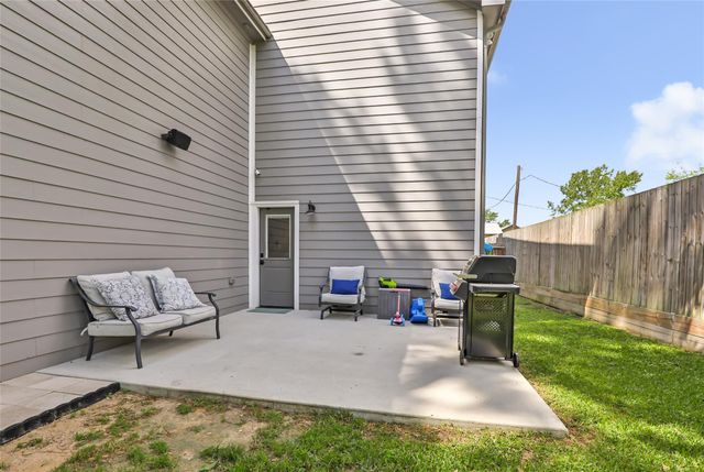 21410 Fox Pup Drive, Crosby, TX 77532