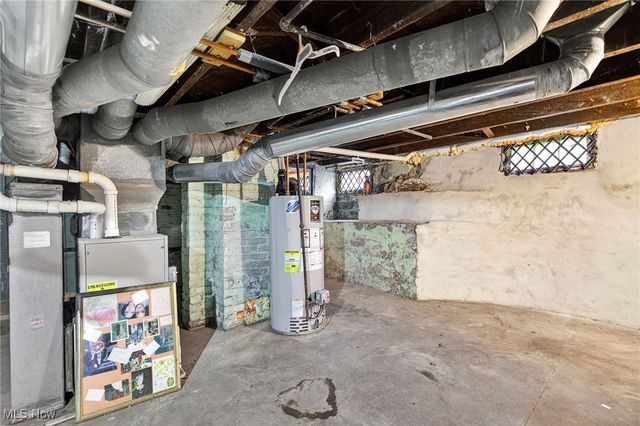 2943 W 17th Street, Cleveland, OH 44113