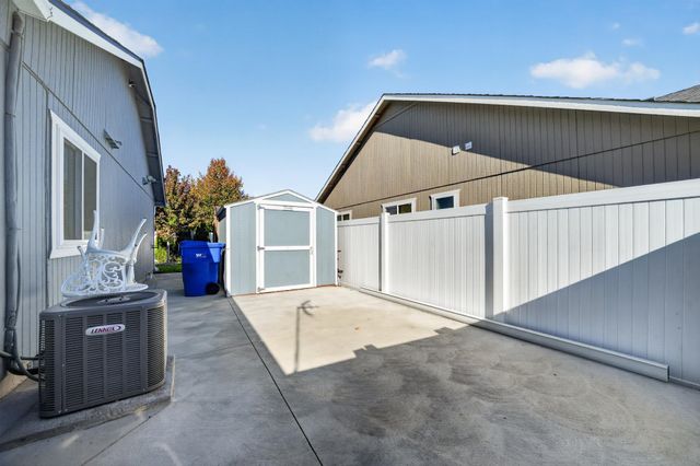 12420 W 4th Ave, Airway Heights, WA 99001
