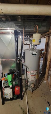 3712 S Hawthorne Ave Avenue, Sioux Falls, SD 57105