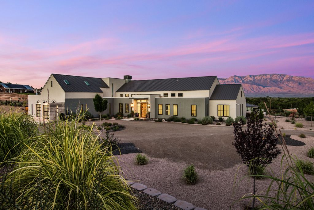 1524 W Ella Drive, Corrales, NM 87048