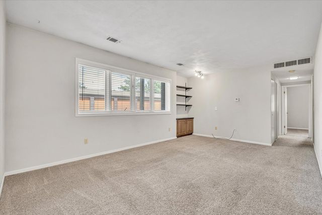 1249 48th Avenue 16, East Moline, IL 61244