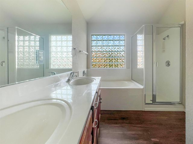 10717 Strand ST, Austin, TX 78748