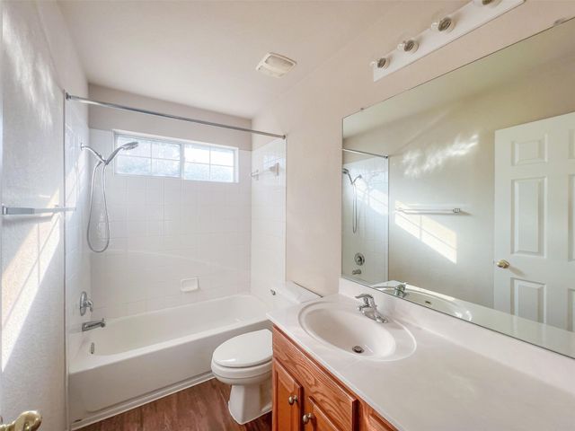 10717 Strand ST, Austin, TX 78748