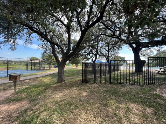 10717 Strand ST, Austin, TX 78748