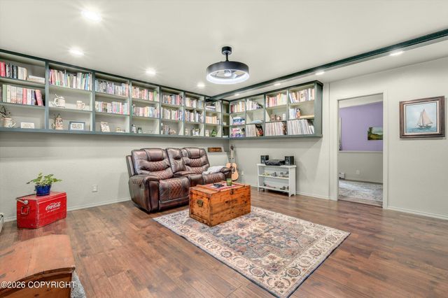 941 Woodmar Place, Anchorage, AK 99515