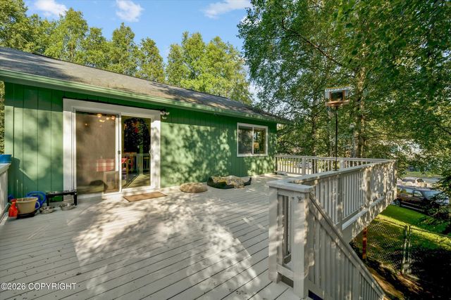 941 Woodmar Place, Anchorage, AK 99515