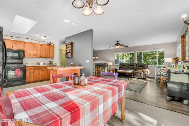 941 Woodmar Place, Anchorage, AK 99515