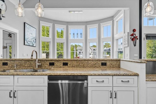 2491 Bay Pointe Drive, Saint Joseph, MI 49085