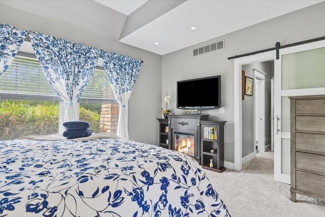 2491 Bay Pointe Drive, Saint Joseph, MI 49085