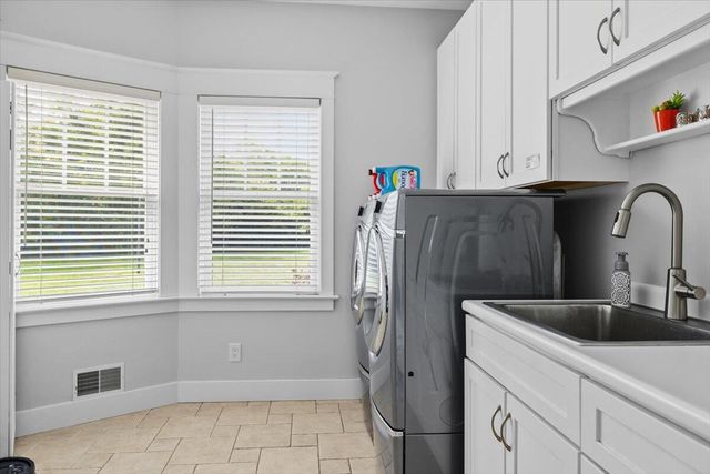 2491 Bay Pointe Drive, Saint Joseph, MI 49085