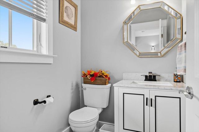 2491 Bay Pointe Drive, Saint Joseph, MI 49085