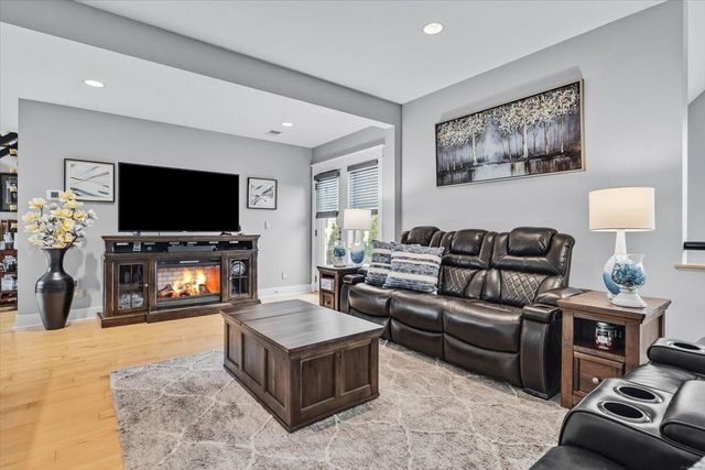 2491 Bay Pointe Drive, Saint Joseph, MI 49085