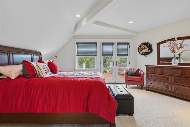 2491 Bay Pointe Drive, Saint Joseph, MI 49085