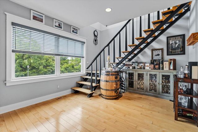 2491 Bay Pointe Drive, Saint Joseph, MI 49085