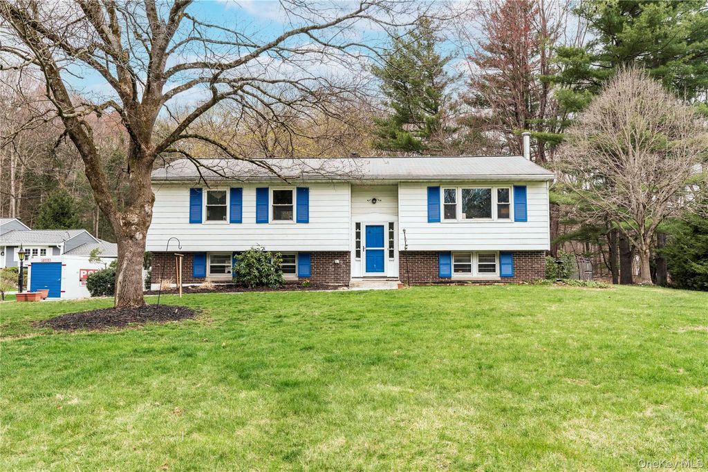 41 Frances Drive, Hopewell Junction, NY 12533