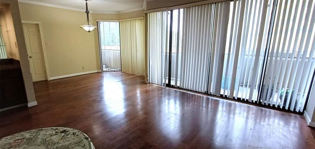 3350 Mccue Road 201, Houston, TX 77056