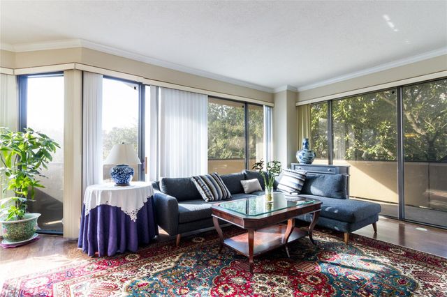 3350 Mccue Road 201, Houston, TX 77056