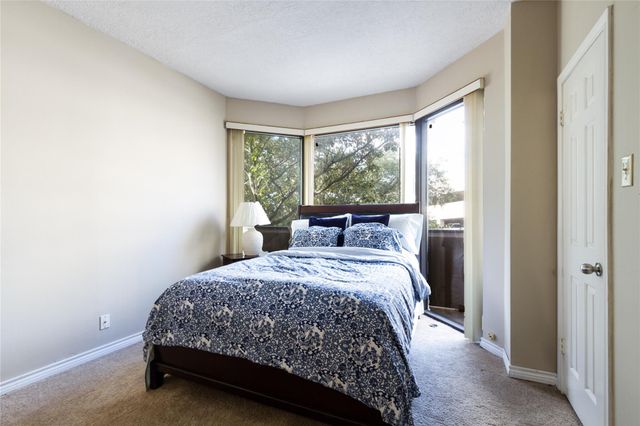 3350 Mccue Road 201, Houston, TX 77056