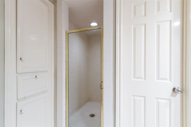 3350 Mccue Road 201, Houston, TX 77056