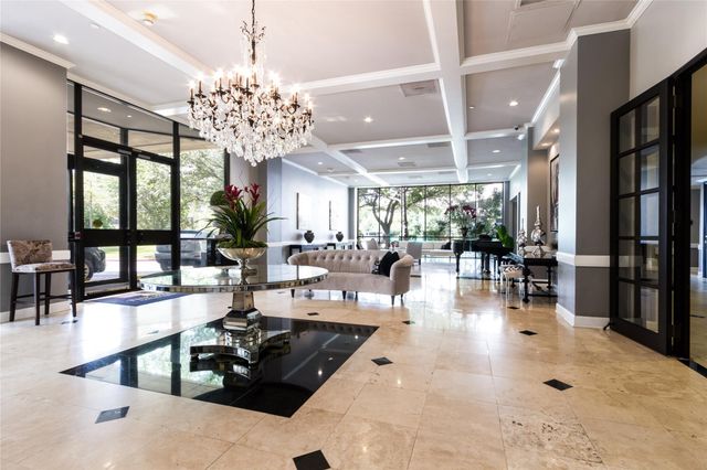 3350 Mccue Road 201, Houston, TX 77056